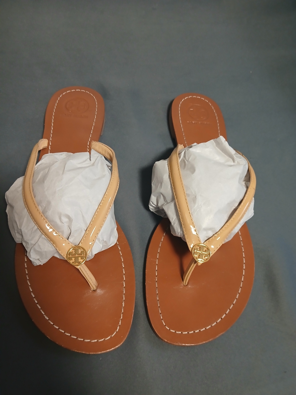 Tory Burch Nude Patent Thong Sandals with Gold Logo